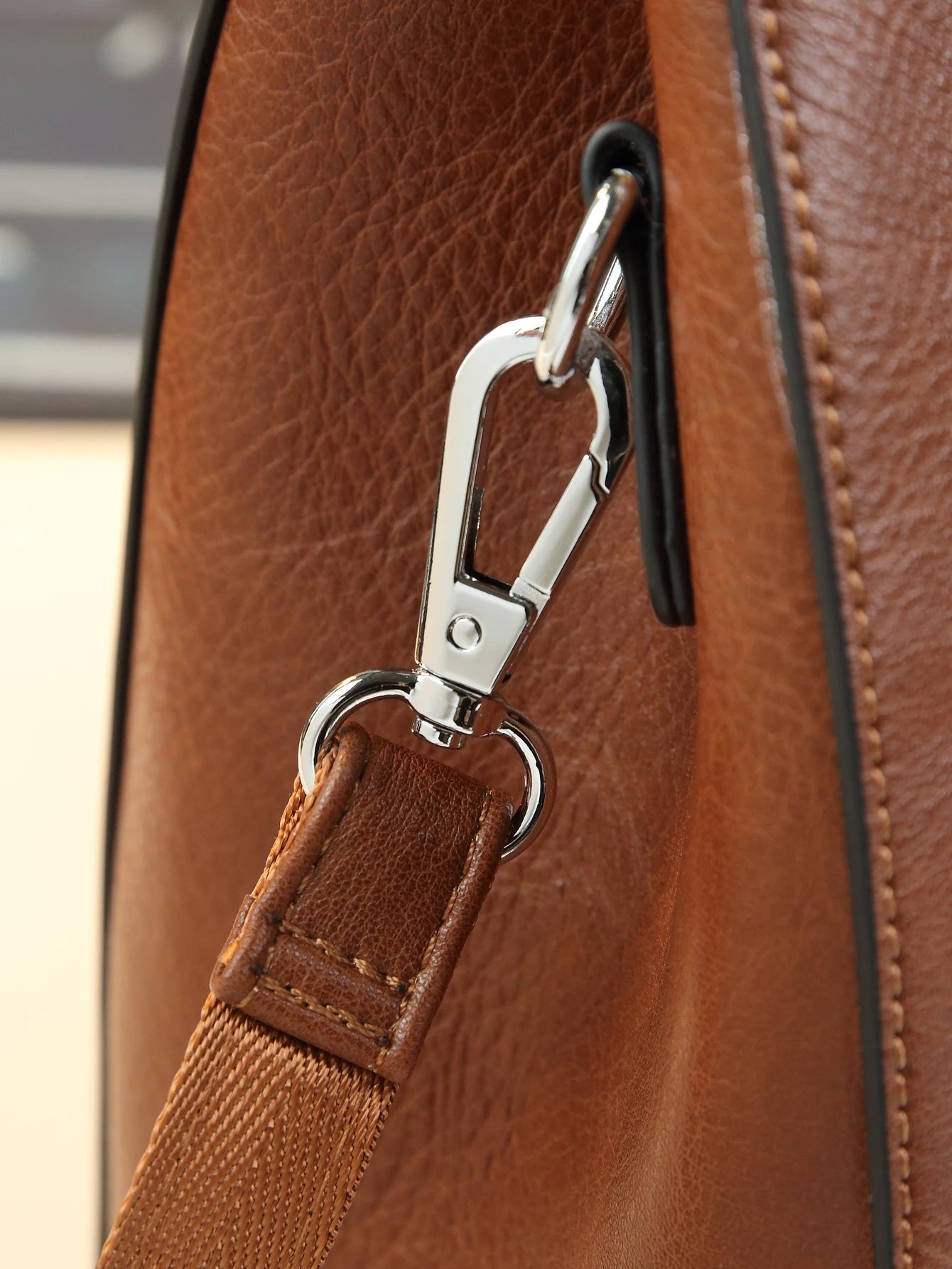 New Retro Fashion Handbag Women's Shoulder Crossbody Bag with Embossed Worn Finish