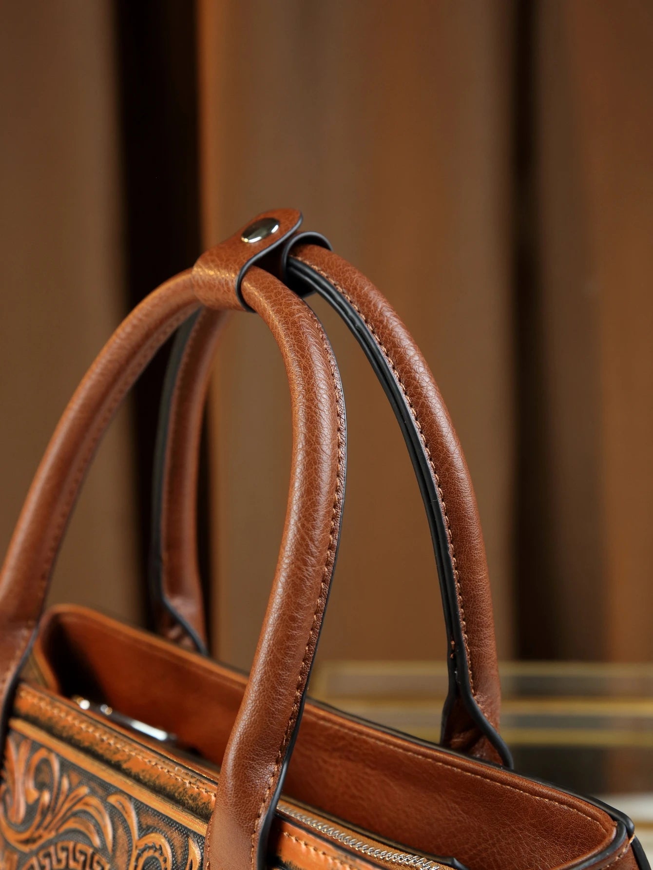 New Retro Fashion Handbag Women's Shoulder Crossbody Bag with Embossed Worn Finish