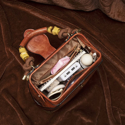 2026 Retro Embossed Women's Crossbody Handbag Large Capacity Versatile Single-Shoulder Bag